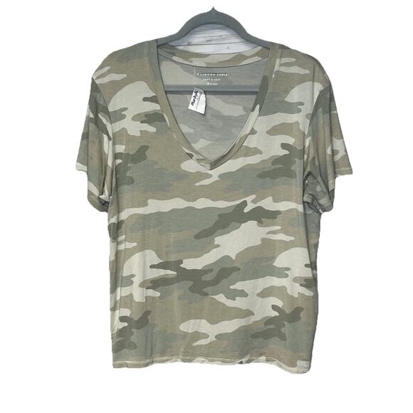 American Eagle Tops - American Eagle Women’s Camo Soft & Sexy V-Neck Stretch Lightweight Small NWOT